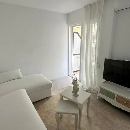 New Amazing Design 100m From Appartement *